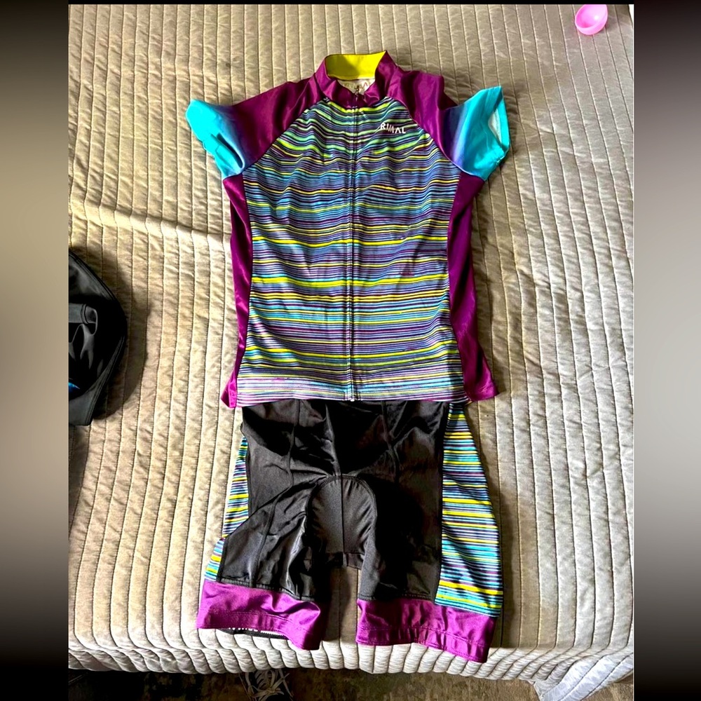 Primal Women’s Jersey and Shorts Medium